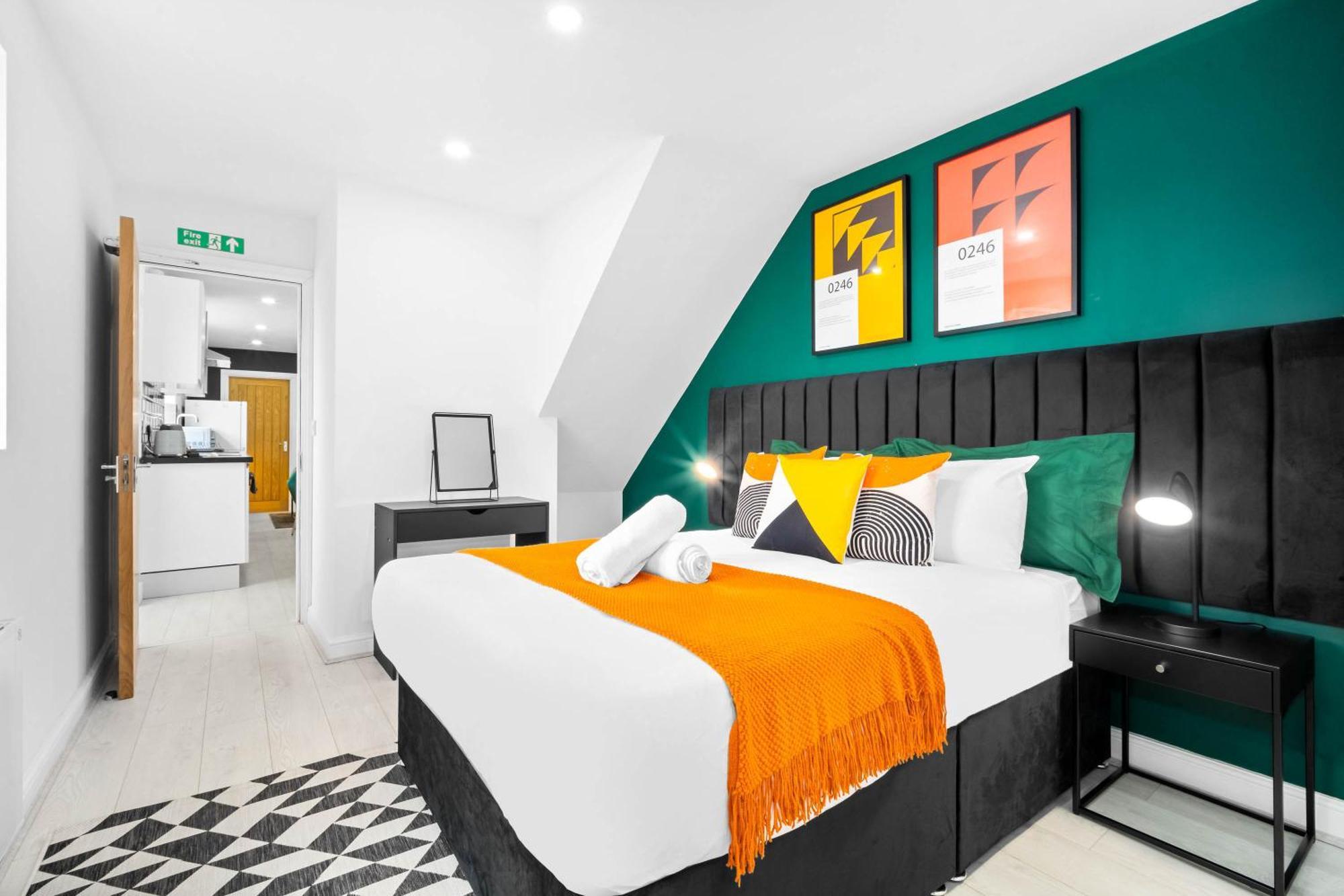 Luxury 3 Bedroom Apartment - Terrace - Near City Centre - Wifi - Smart Tv 1Mr เบอร์มิงแฮม ภายนอก รูปภาพ