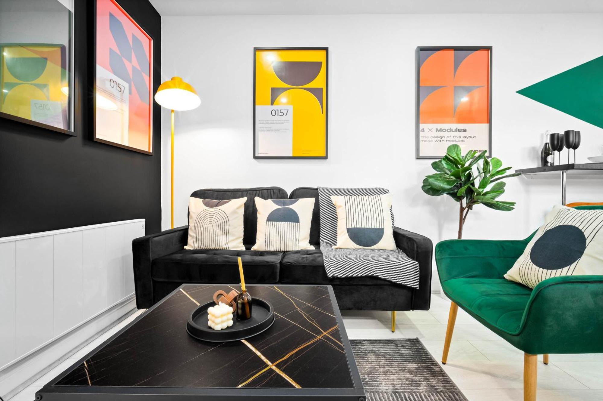 Luxury 3 Bedroom Apartment - Terrace - Near City Centre - Wifi - Smart Tv 1Mr เบอร์มิงแฮม ภายนอก รูปภาพ